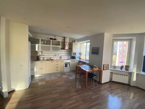 3-к кв. Приморский край, Владивосток просп. Красного Знамени, 135 ...
