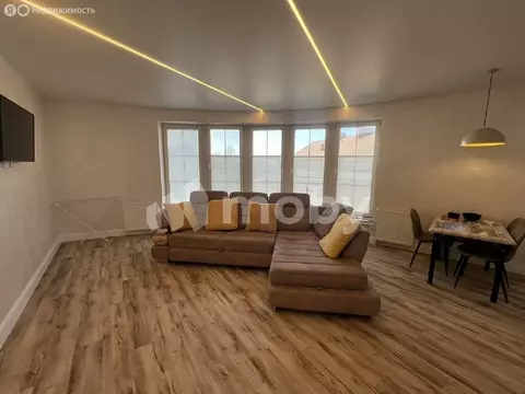 2-комнатная квартира: Зеленоградск, улица Гагарина, 61 (73.4 м)