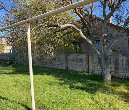 Дом в Крым, Сакский район, с. Молочное ул. Первомайская, 9 (100 м)