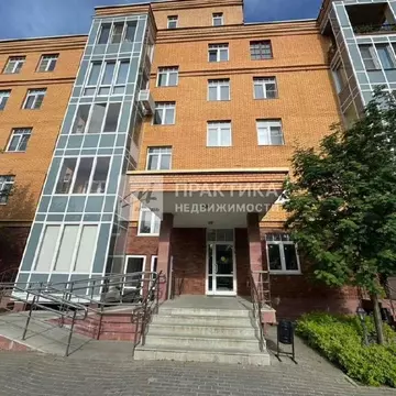 Продается 3-комнатная квартира