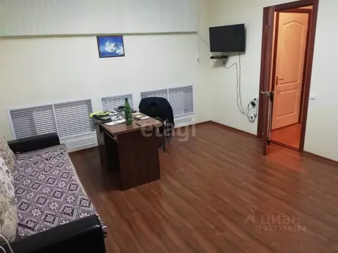 Торговая площадь в Краснодарский край, Ейск ул. Коммунаров (100 м)