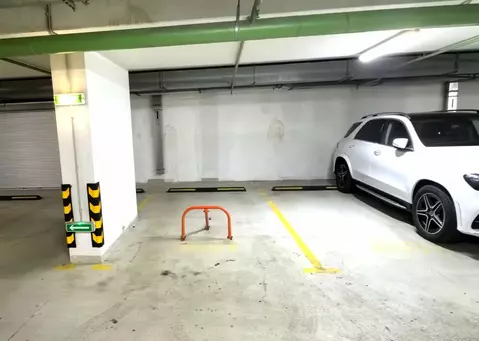 Гараж в Москва Краснобогатырская ул., 79АС1 (18 м)