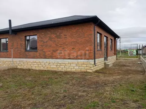 Дом в Ставропольский край, Михайловск Шпаковский район, ул. Сергея ...