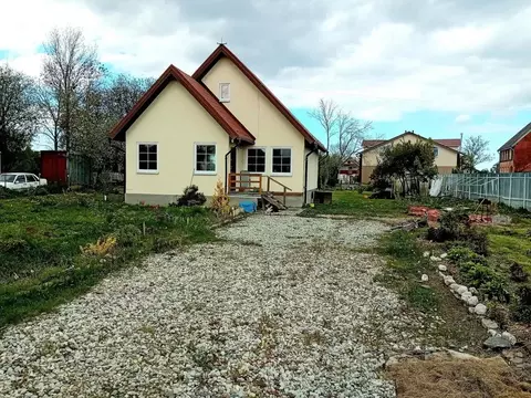 Дом в Калининградская область, Гурьевский муниципальный округ, пос. ...