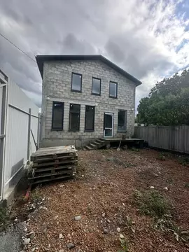 Дом в Северная Осетия, Владикавказ пл. Свободы (132 м)