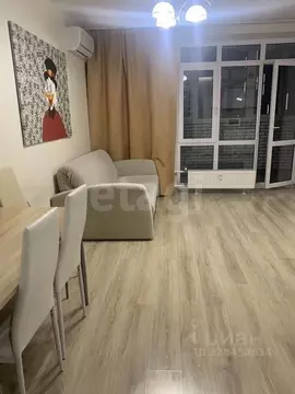 Студия Тюменская область, Тюмень ул. Тимофея Чаркова, 81 (28.0 м)