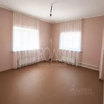 Дом в Алтайский край, Первомайский район, с. Бобровка ул. Маяковского, ...