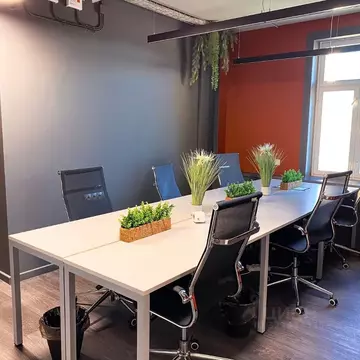 Офис в Санкт-Петербург Днепропетровская ул., 14Б (317 м)