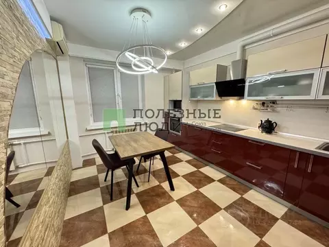 3-к кв. Астраханская область, Астрахань проезд Воробьева, 3 (99.8 м)