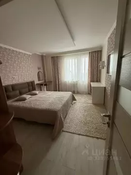 3-к кв. Татарстан, Казань ул. Натана Рахлина, 13к1 (82.3 м)