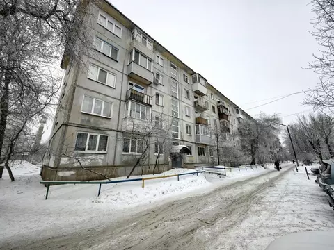 3-к кв. Омская область, Омск Городок Нефтяников мкр, ул. 22 Апреля, ...