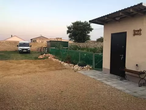 Дом в Крым, Сакский район, с. Молочное ул. Ново-Садовая, 23 (26 м)