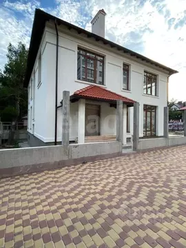 Дом в Краснодарский край, Геленджик  (446 м)