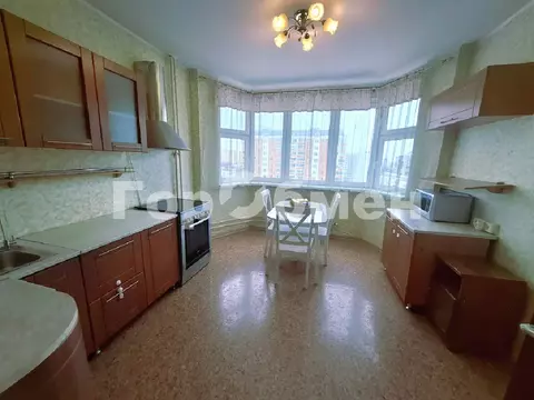 Продается 3-комнатная квартира