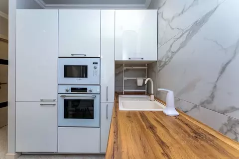 3-к кв. Краснодарский край, Краснодар ул. Совхозная, 1к3 (65.0 м)