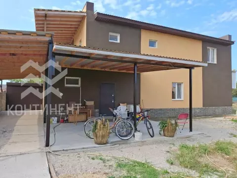 Дом в Крым, Сакский район, с. Уютное, Прибой СПК ул. Вишневая, 11 (210 ...