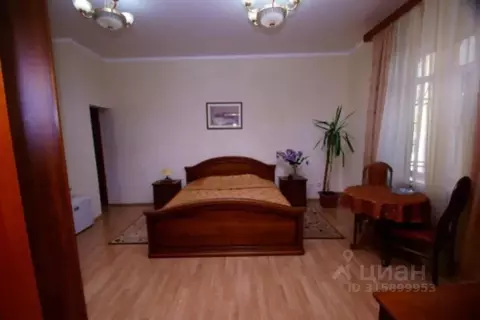 Комната Саратовская область, Саратов просп. Имени Петра Столыпина, 2