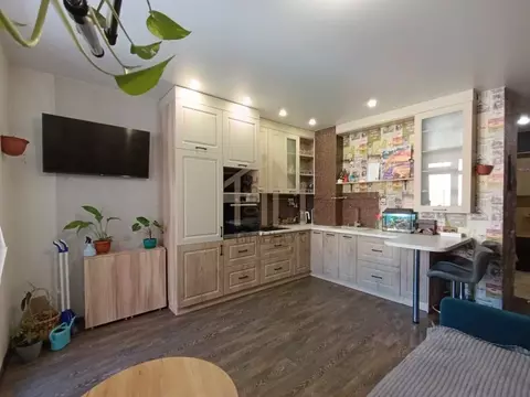 2-к кв. Омская область, Омск просп. Космический, 20к7 (75.3 м)