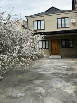 Дом в Махачкала, улица Хизроева, 152 (167 м)