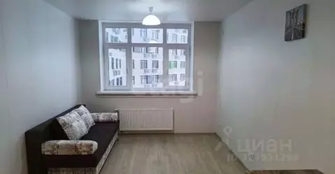 Студия Тюменская область, Тюмень ул. Первооткрывателей, 10 (24.8 м)