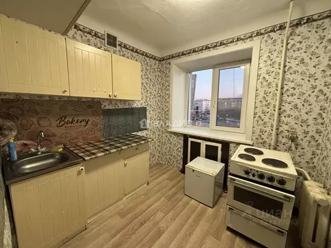 2-к кв. Бурятия, Улан-Удэ просп. 50-летия Октября, 27 (41.9 м)