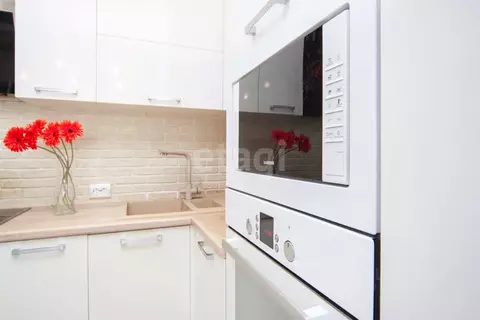 3-к кв. Тюменская область, Тюмень Кремлевская ул., 112к4 (78.0 м)