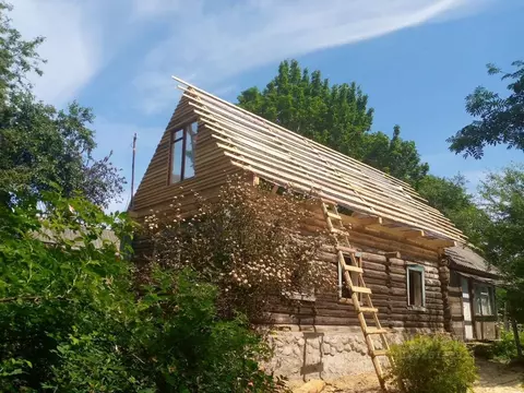 Дом в Ленинградская область, Лужский район, Ретюнское с/пос, д. Жглино ...