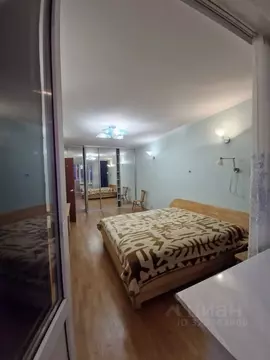 3-к кв. Москва ул. Академика Комарова, 5 (75.0 м)