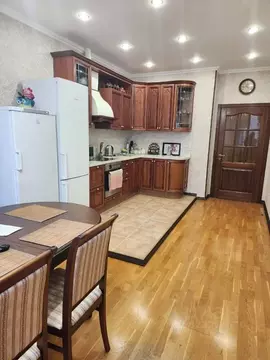 3-к кв. Кемеровская область, Кемерово Большевистская ул., 2 (110.0 м)