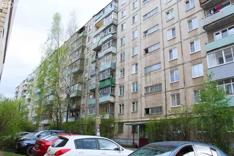 2-комнатная квартира: Ярославль, проспект Фрунзе, 61 (49 м)