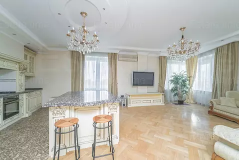 4-к кв. Москва ул. Крылатские Холмы, 33К3 (170.0 м)