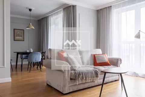 3-к кв. Санкт-Петербург Кременчугская ул., 13к2 (85.0 м)