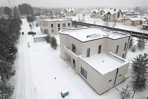 Дом в Ленинградская область, Выборгский район, Первомайское с/пос, ...