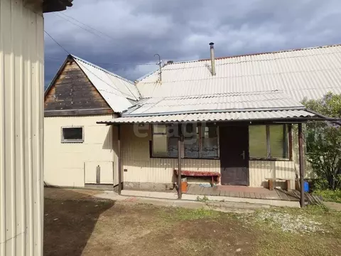 Дом в Бурятия, Иволгинский район, Сотниковское с/пос, с. Сотниково ул. ...