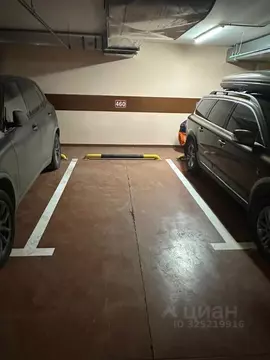 Гараж в Москва 4-й Добрынинский пер., 8 (10 м)