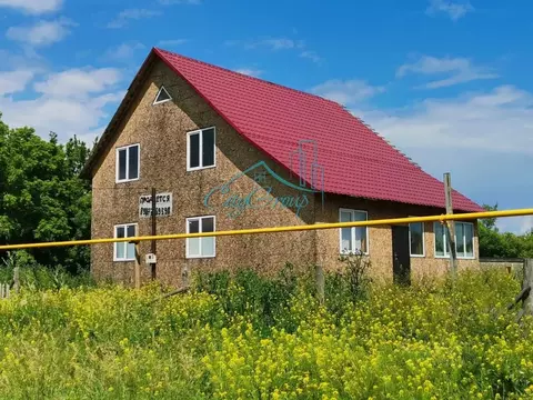 Дом в Оренбургская область, Сакмарский район, с. Украинка Молодежная ...