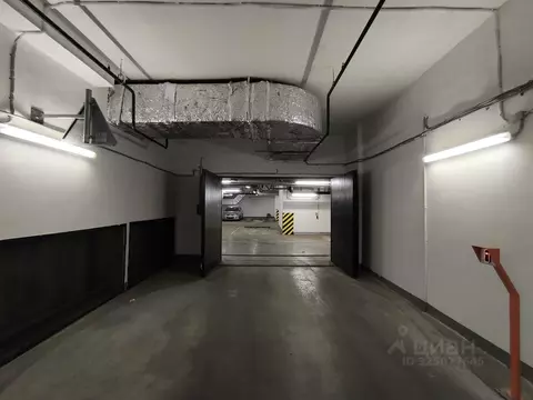 Гараж в Москва ул. Дмитрия Ульянова, 47 (14 м)