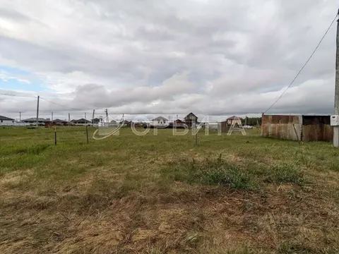 Участок в Тюменская область, Тюменский район, д. Падерина Луговая ул. ...