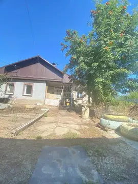 Дом в Оренбургская область, Оренбург пос. Подмаячный, ул. Квартал № ...