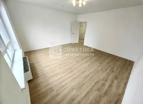 Продается 2-комнатная квартира