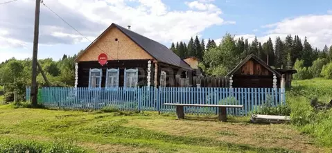 Дом в Свердловская область, Верхнесалдинский муниципальный округ, пос. ...