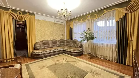 Дом в Краснодарский край, Лабинск Революционная ул. (100 м)