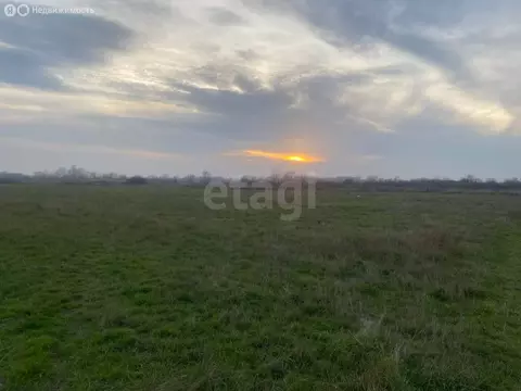 Участок в Энемское городское поселение, аул Новобжегокай, улица Хатита ...