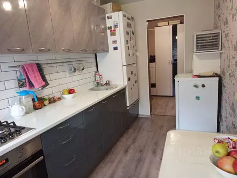 2-к кв. Омская область, Омск ул. Алексея Полторацкого, 58 (49.0 м)