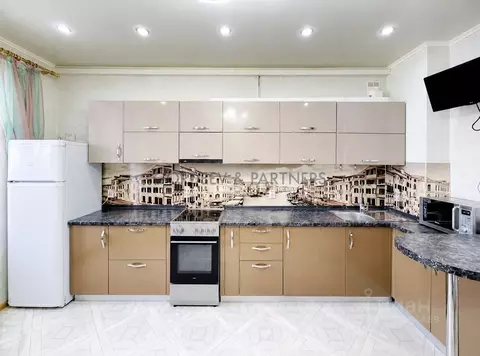 2-к кв. Татарстан, Казань ул. Павлюхина, 37 (64.0 м)