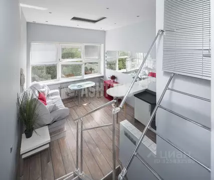 2-к кв. Москва Гоголевский бул., 8 (47.0 м)