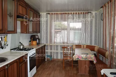 Дом в Волгоградская область, Среднеахтубинский район, Краснослободск ...