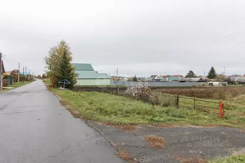 Участок в Тюменская область, Тюменский муниципальный округ, с. ...