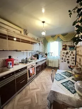 3-к кв. Крым, Алушта ул. 60 лет СССР, 13 (70.7 м)