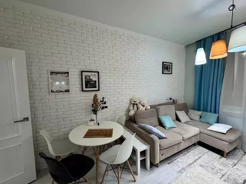 2-к кв. Крым, Симферополь ул. Битакская, 17 (55.0 м)